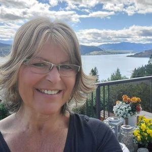 Meet your Posher, Annette